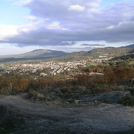 Alojamiento CR Cuatro Caminos San Pablo de los Montes Exterior foto